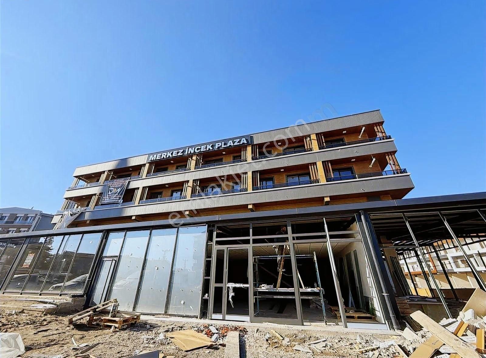 Pogadan İncek Merkez İncek Plazada Full Eşyalı Satılık Ofis - Görsel 5