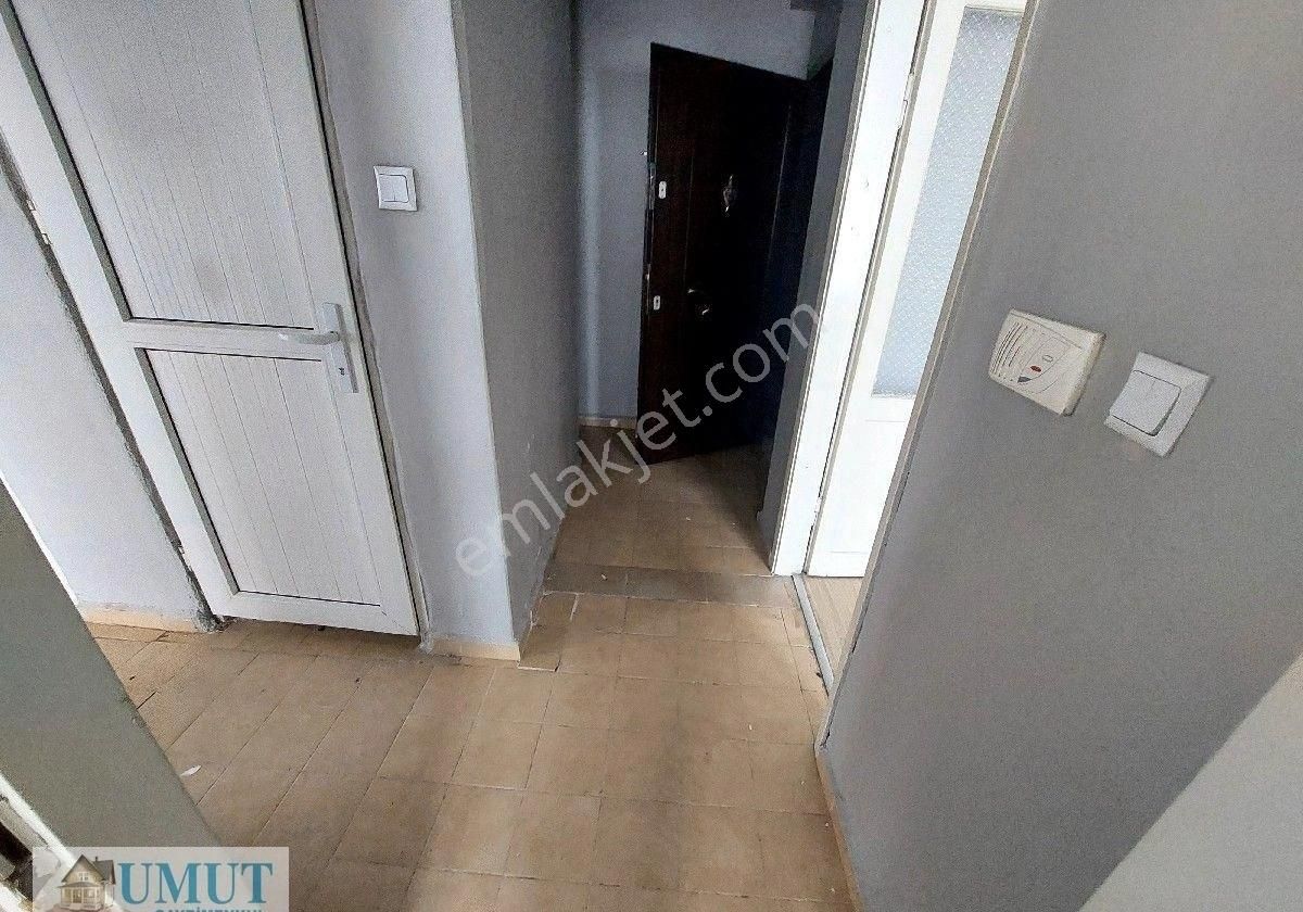 Gaziosmanpaşa Karayolları De Acil Satılık Daire İkinci Kat Balkonlu 2+1 95 M2 - Görsel 13