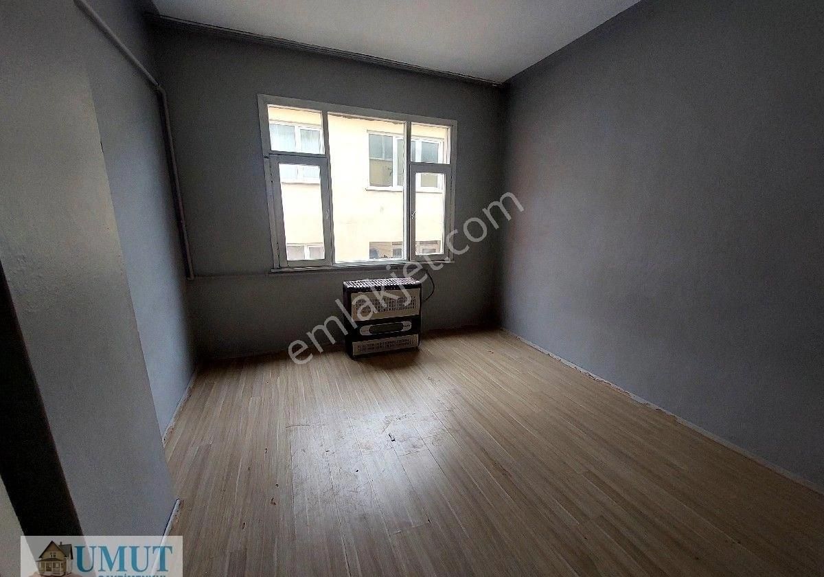 Gaziosmanpaşa Karayolları De Acil Satılık Daire İkinci Kat Balkonlu 2+1 95 M2 - Görsel 8