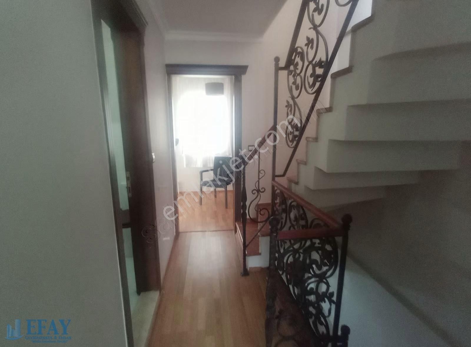 Denize Ve Merkeze Çok Yakın 3+1 Villa - Görsel 17