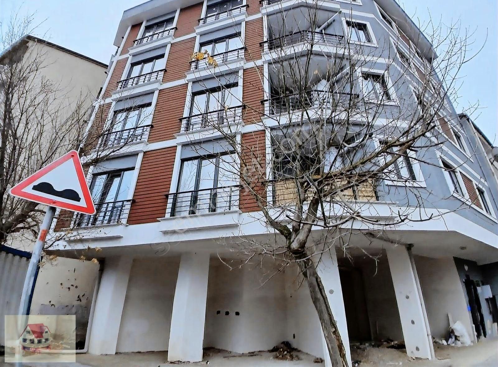 Sancaktepe İlhan Varak Hastanesi 500m Metroya 1.500 Km 2+1 Araka - Görsel 23