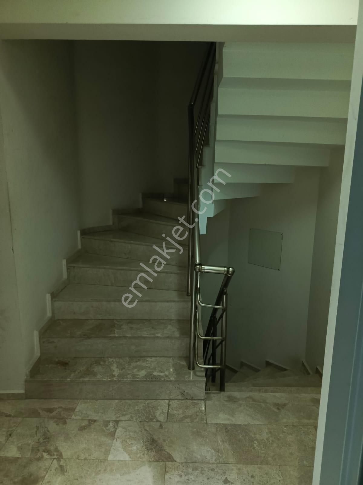 Dübleks Daire 3+1 İmbatlı Medikal Arkasın Da Dairemiz Satılık 5 Katlı Nın 5. Katın Da 140m2 - 2 Wc - Görsel 5