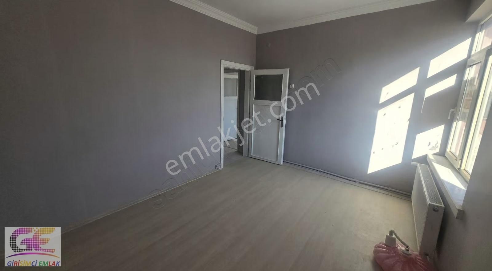 Girişimciden Altunkalem Mahallesinde 3+1 Arakat Doğalgazlı Daire - Görsel 5