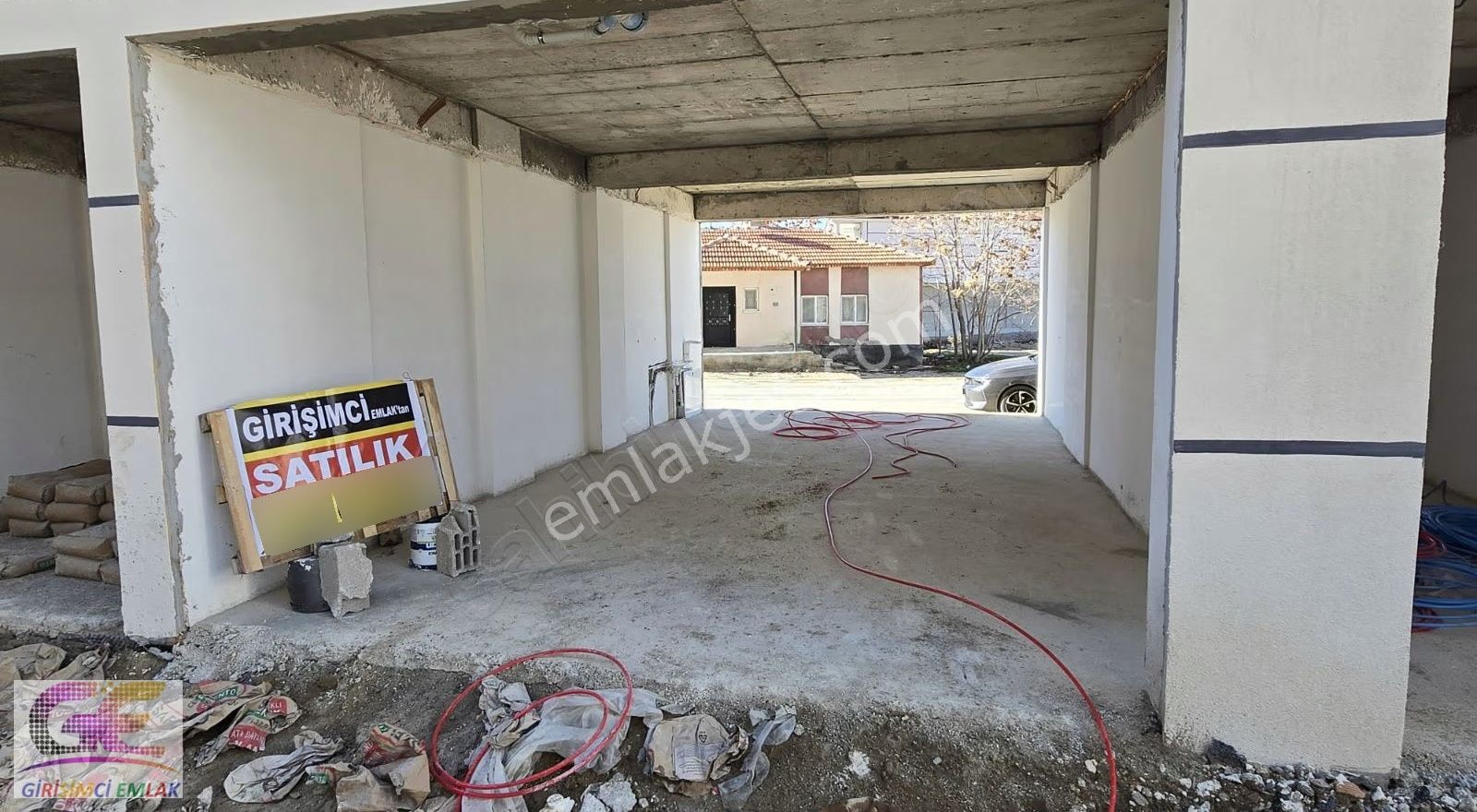 Girişimciden Çeltik Merkezde Belediye Karşısı Sıfır İşyeri