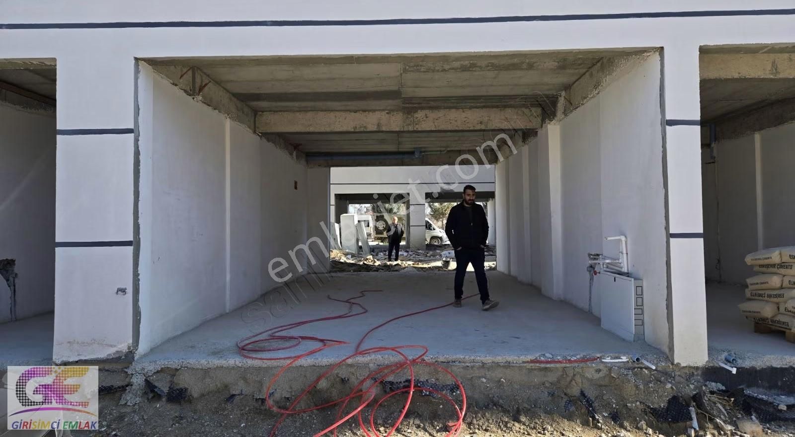 Girişimciden Çeltik Merkezde Belediye Karşısı Sıfır İşyeri - Görsel 2