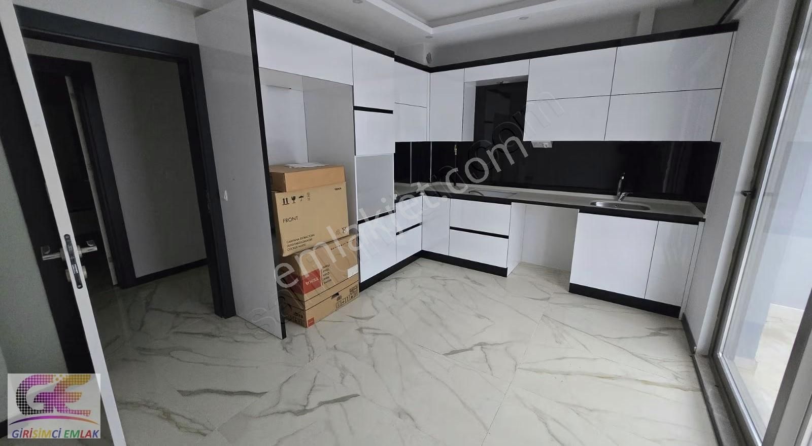 Girişimciden Yarenlerde Askeri Depo Karşısı 4+1 Garajlı Arakat - Görsel 12