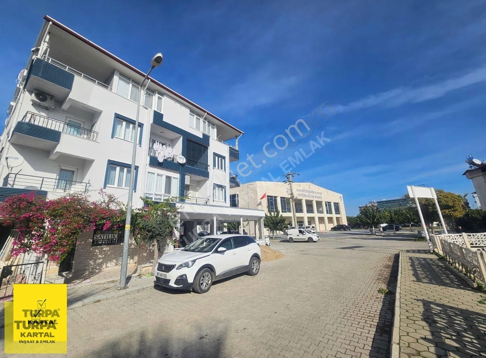 Didim Merkez 2+1 Ayrı Mutfak Köşe Başı Ön Cephe - Görsel 2