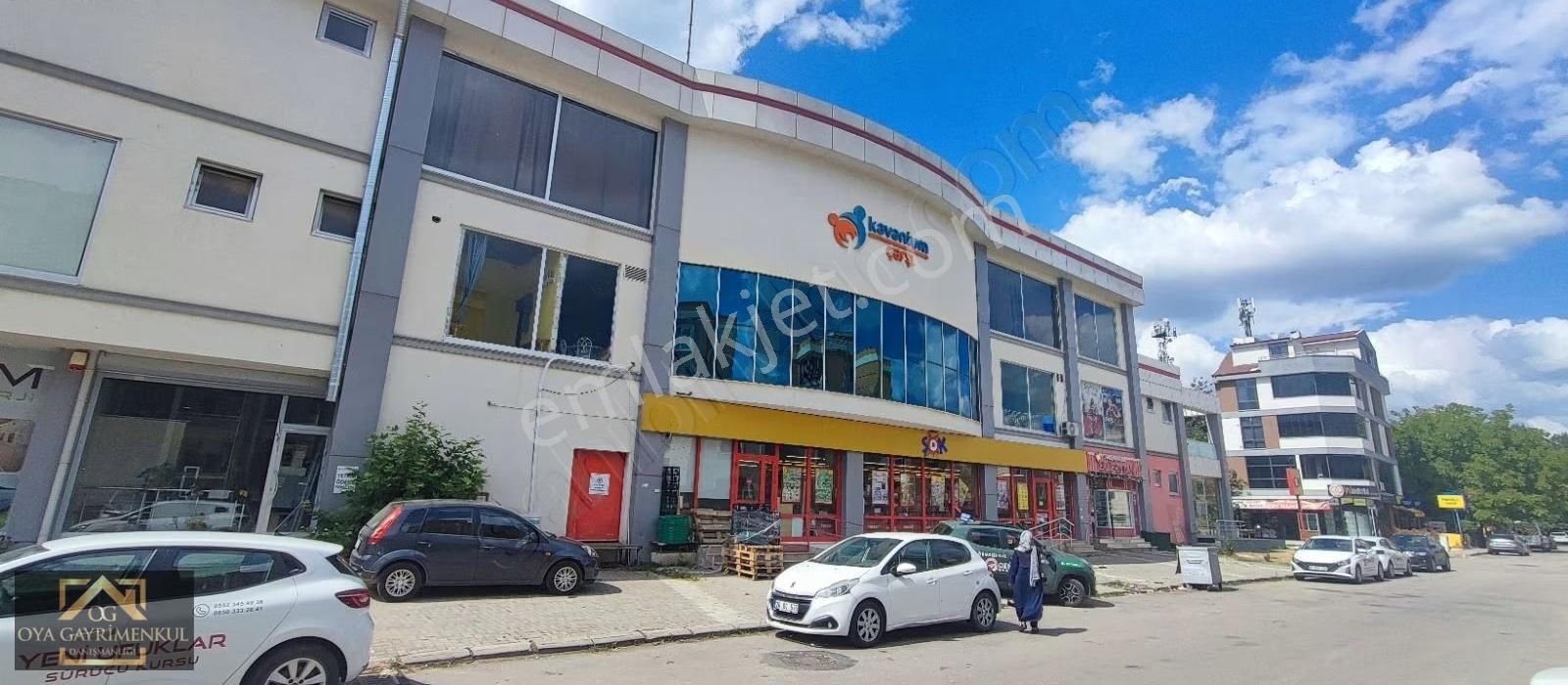 İzmit Alikahya Kavanium Çarşı İş Merkezinde Satılık Dükkan