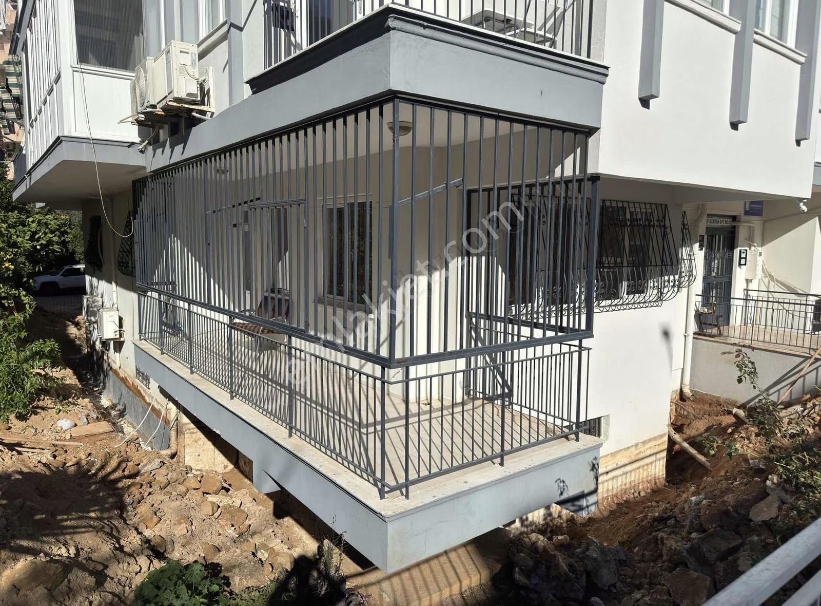 160m2 2+1 Ters Dublex (sektörel Kullanıma Mevcut) Kiralık Daire