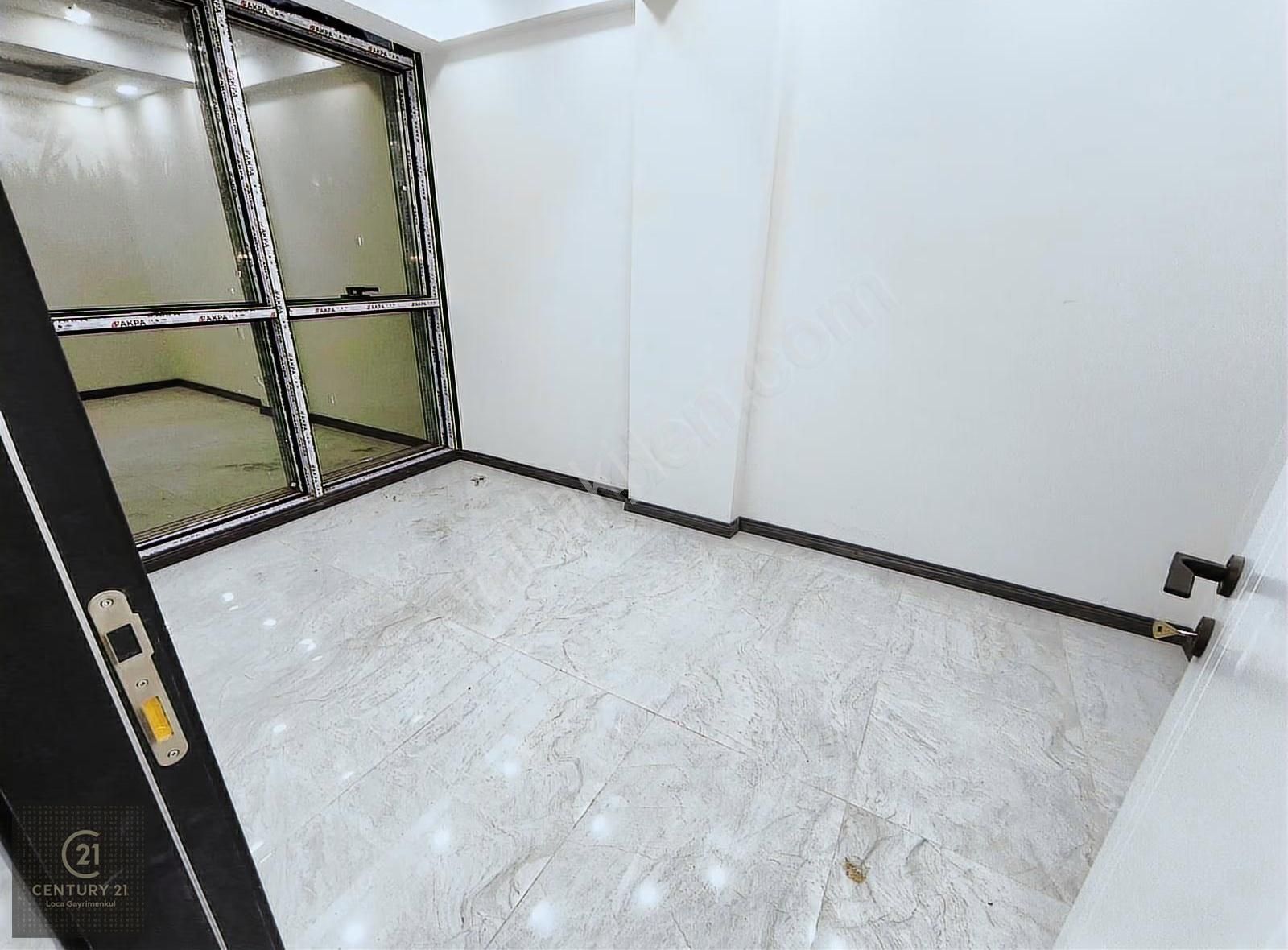 C21 Loca'dan Plaza Tadında Kiralık Ofis - Görsel 12
