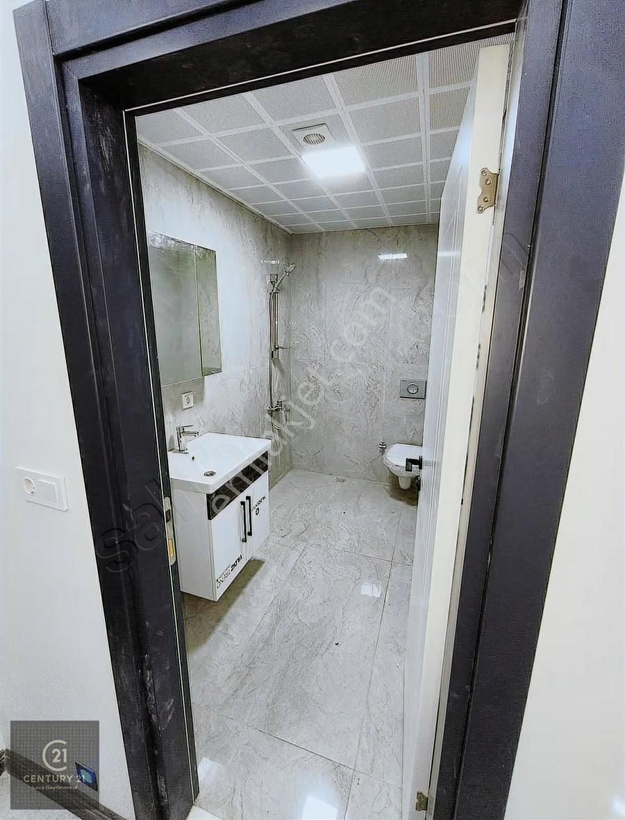 C21 Loca'dan Plaza Tadında Kiralık Ofis - Görsel 3