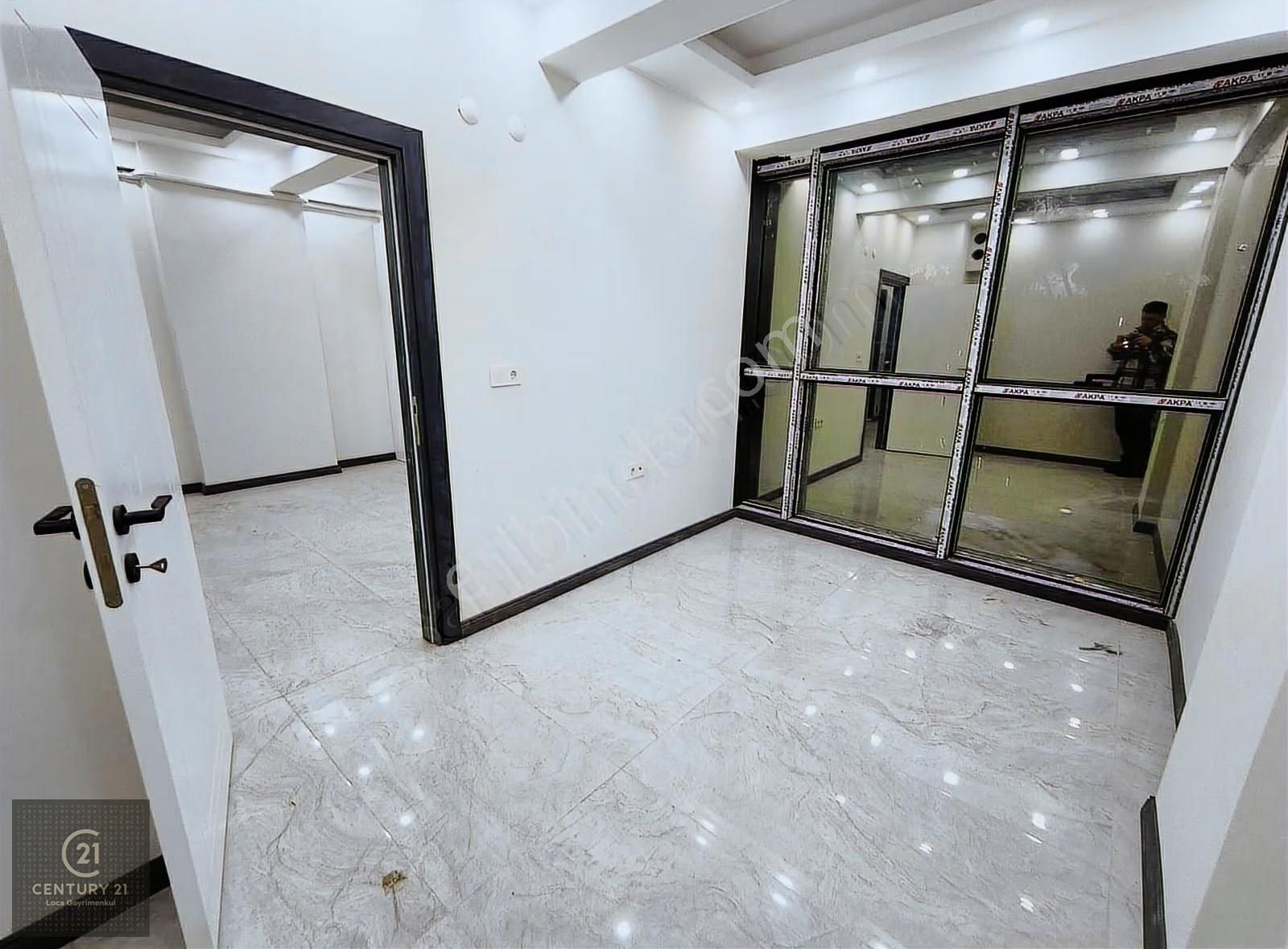 C21 Loca'dan Plaza Tadında Kiralık Ofis - Görsel 16