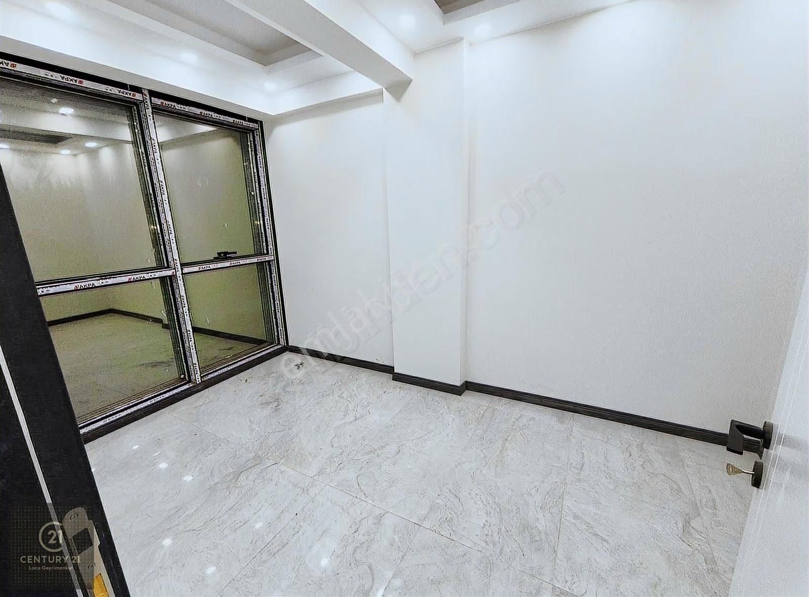 C21 Loca'dan Plaza Tadında Kiralık Ofis - Görsel 15