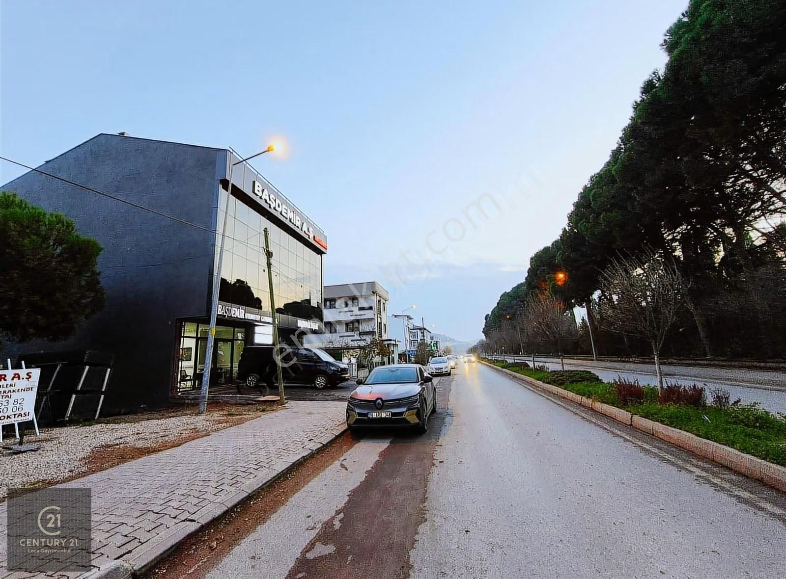 C21 Loca'dan Plaza Tadında Kiralık Ofis - Görsel 17