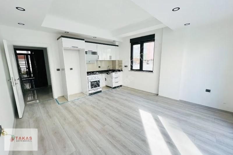 Yüksek Kira Garantili 1+1 Satılık Daire - Görsel 8