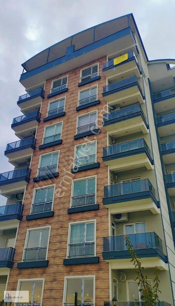 Alanya Avsarlar'da Deniz Manzaralı Havuzlu Dubleks