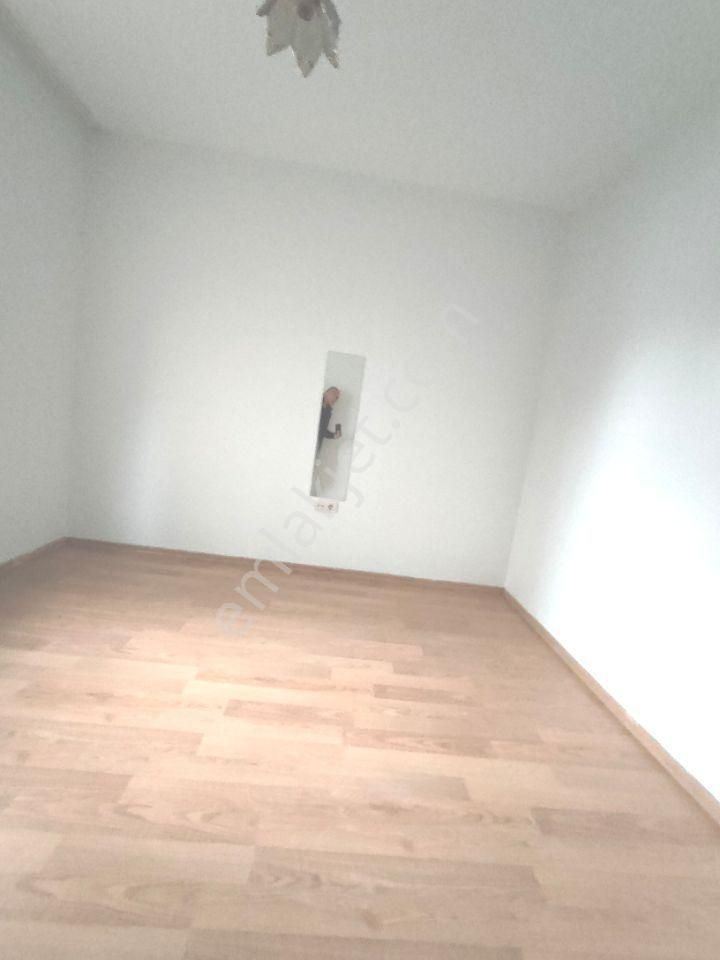 İstanbul Başakşehir Kayaşehirde 10.bölgede Satılık 3+1 Kot Farkından 2.kat Gibi Y.giriş Sitede Daire - Görsel 31