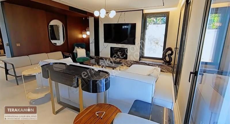 Çeşme Mamur Baba Deniz Manzaralı Havuzlu Müstakil Lüks Villa - Görsel 21