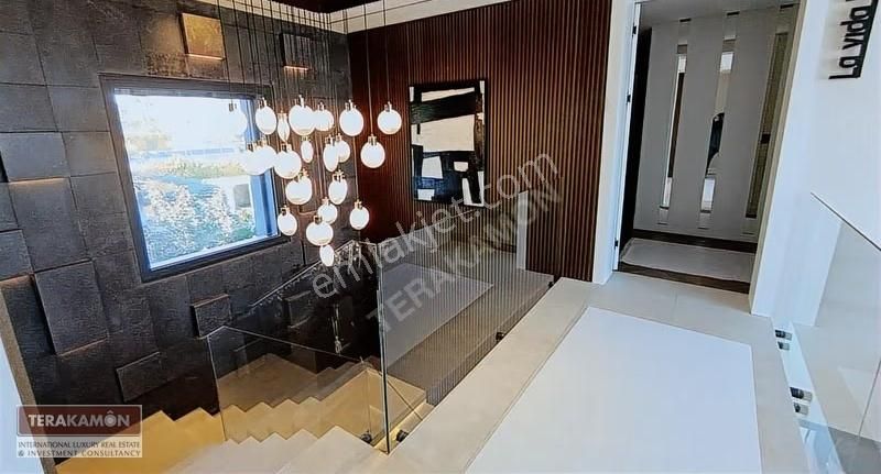 Çeşme Mamur Baba Deniz Manzaralı Havuzlu Müstakil Lüks Villa - Görsel 7