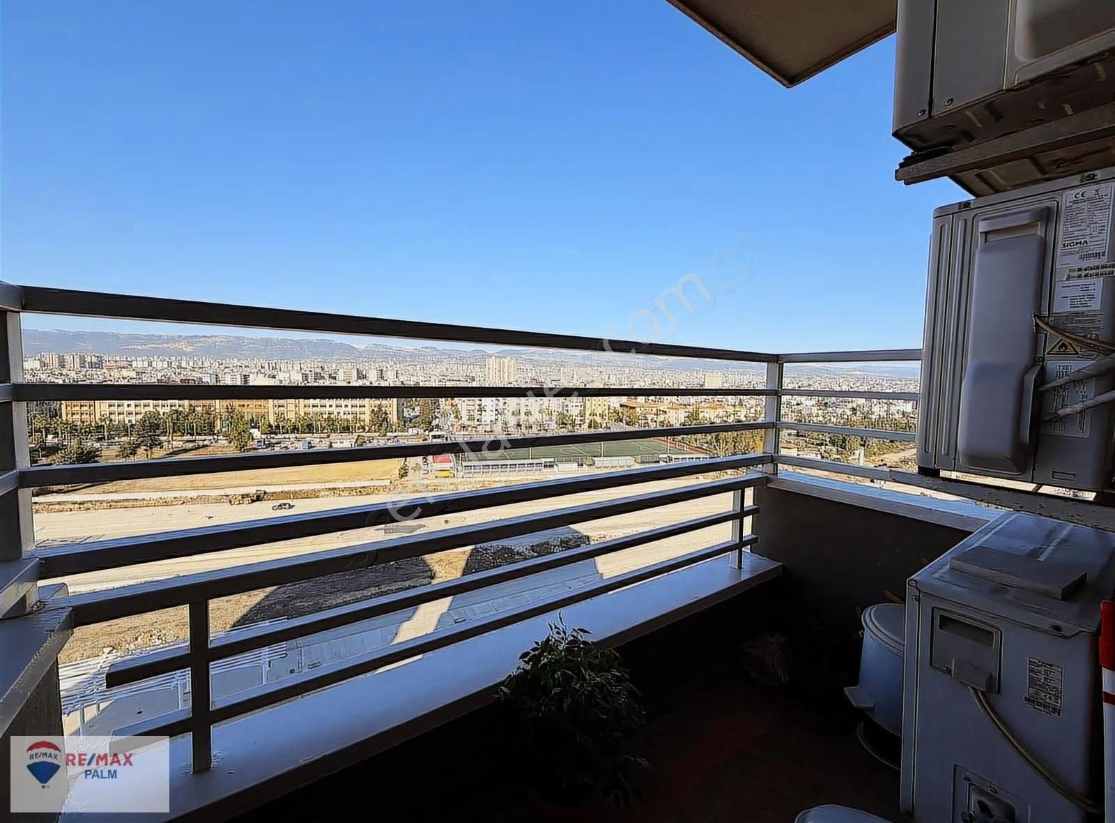 Remax Palm'den Klas Plaza'da Liman Manzaralı Prestijli Ofis - Görsel 16