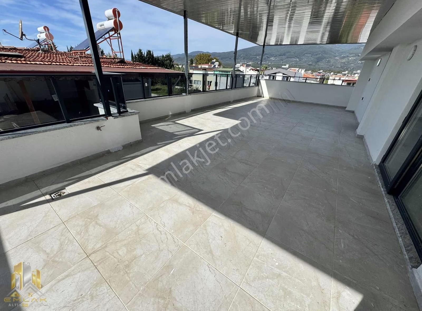 Emlak-58,den Altınoluk Güre Arası 3+1 Sıfır Villa Denize 100m - Görsel 13