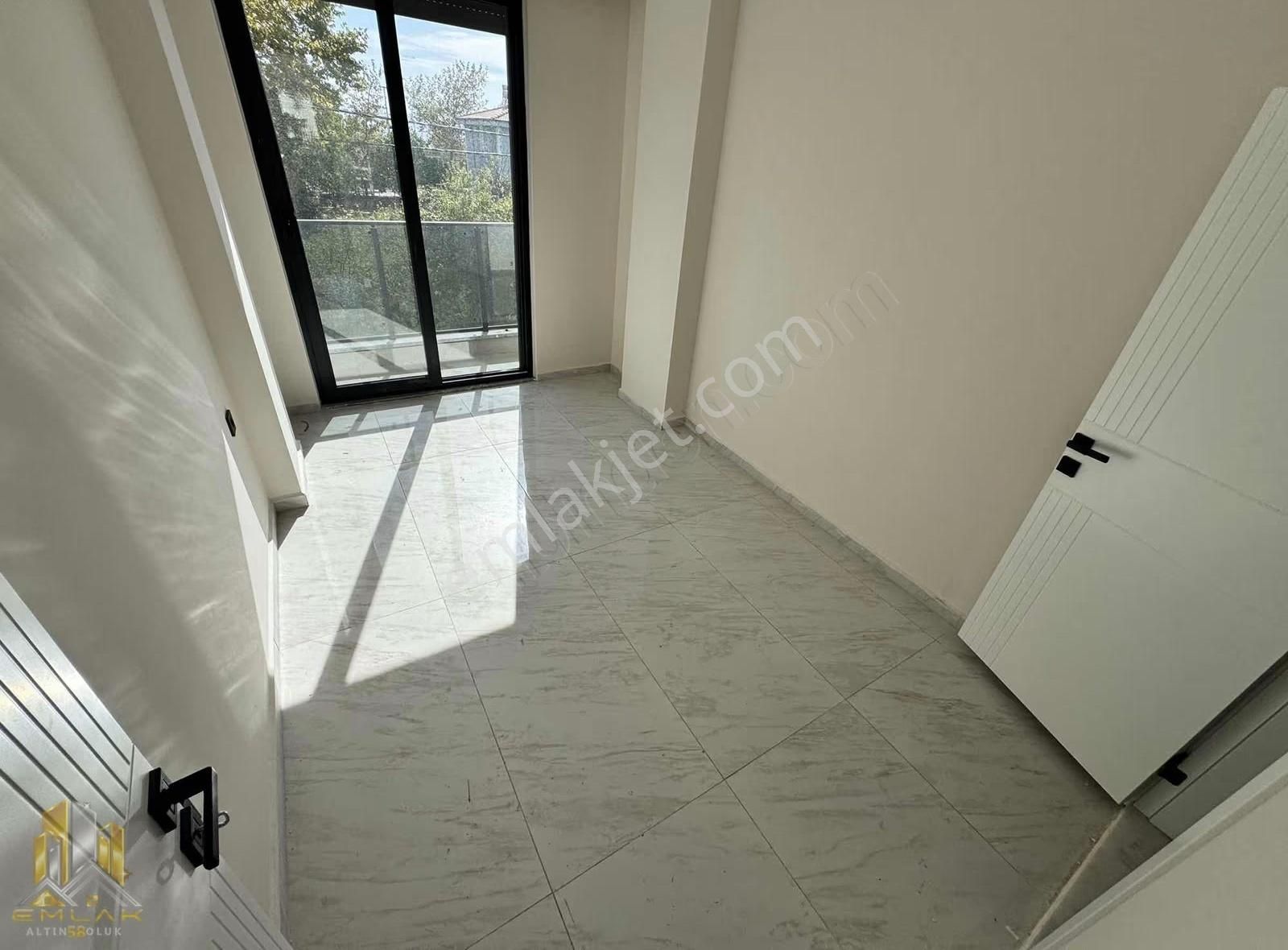 Emlak-58,den Altınoluk Güre Arası 3+1 Sıfır Villa Denize 100m - Görsel 31