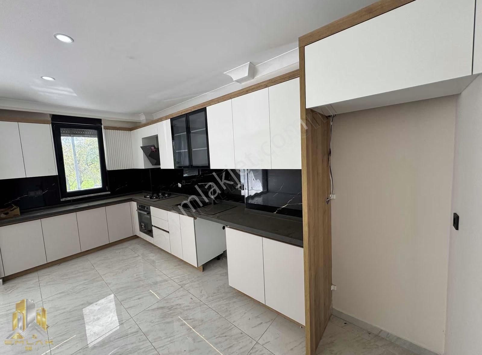 Emlak-58,den Altınoluk Güre Arası 3+1 Sıfır Villa Denize 100m - Görsel 7