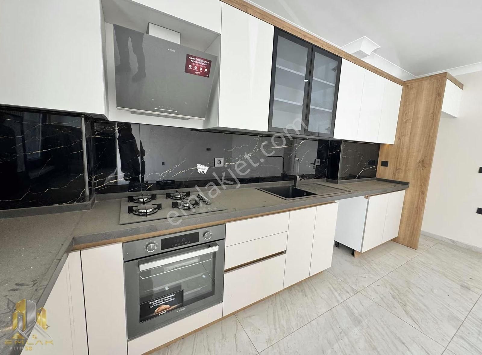 Emlak-58,den Altınoluk Güre Arası 3+1 Sıfır Villa Denize 100m - Görsel 5