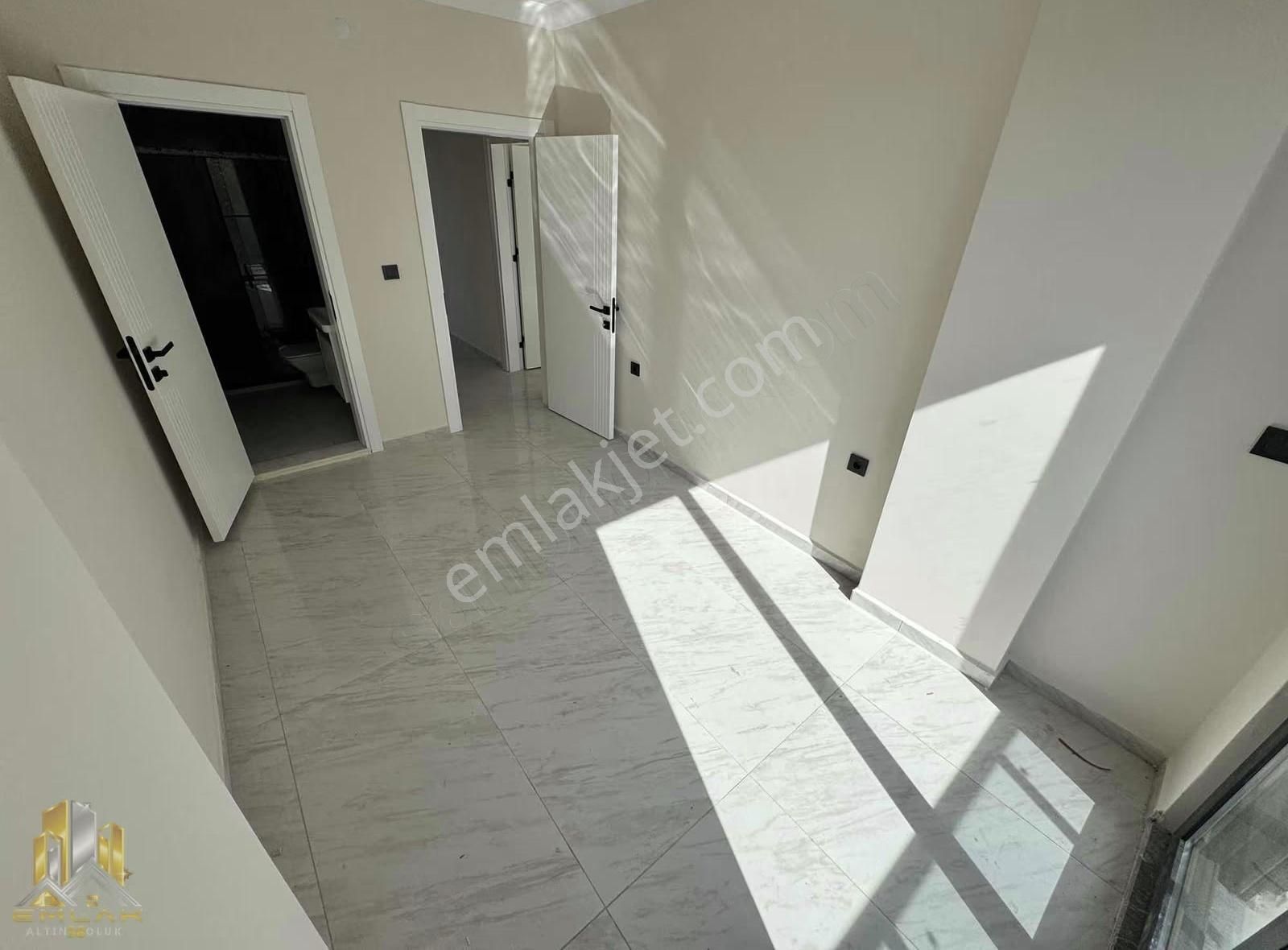 Emlak-58,den Altınoluk Güre Arası 3+1 Sıfır Villa Denize 100m - Görsel 33