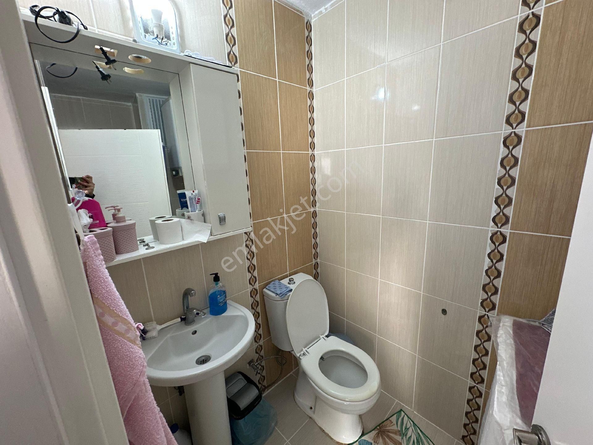 Ürkmez Merkez De Satılık 2+1 Daire Denize 350 M - Görsel 9