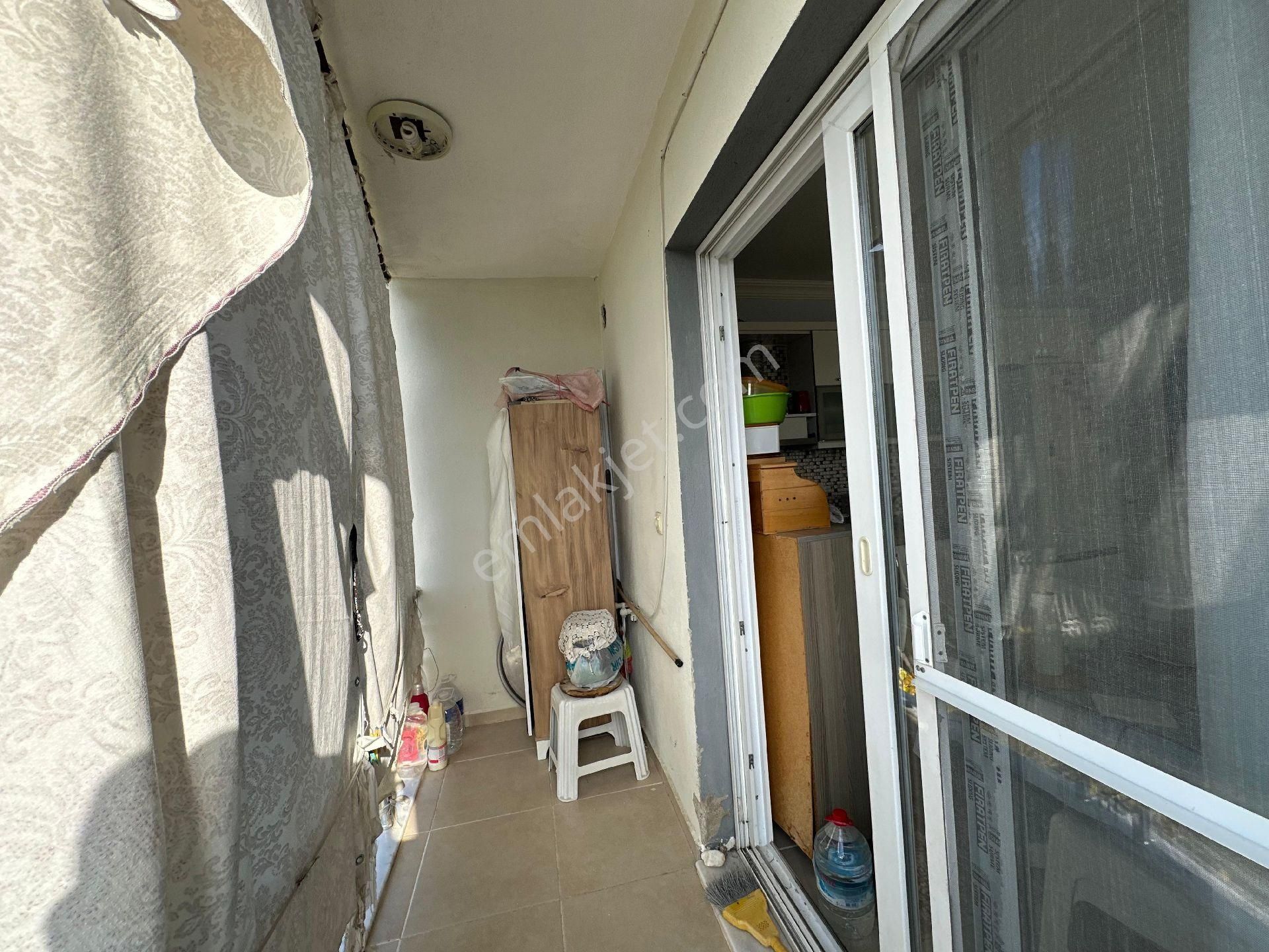 Ürkmez Merkez De Satılık 2+1 Daire Denize 350 M - Görsel 17