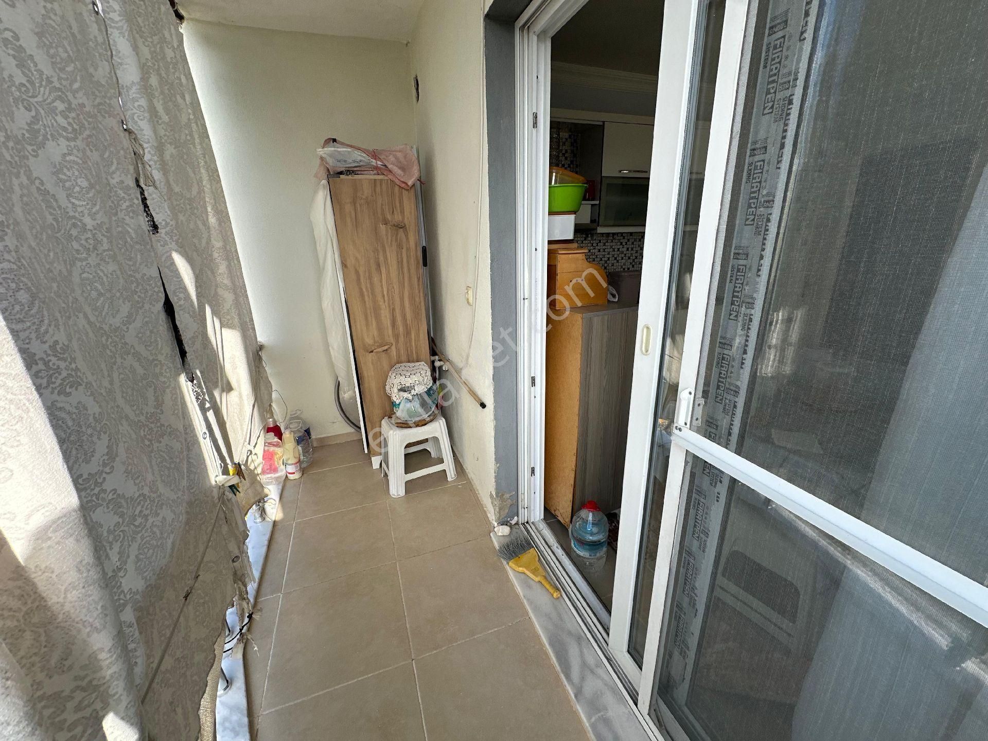 Ürkmez Merkez De Satılık 2+1 Daire Denize 350 M - Görsel 18