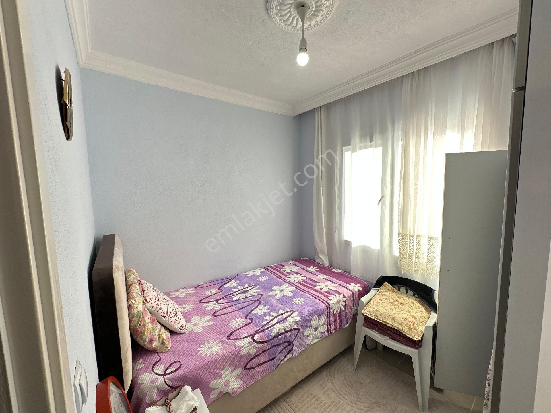 Ürkmez Merkez De Satılık 2+1 Daire Denize 350 M - Görsel 7