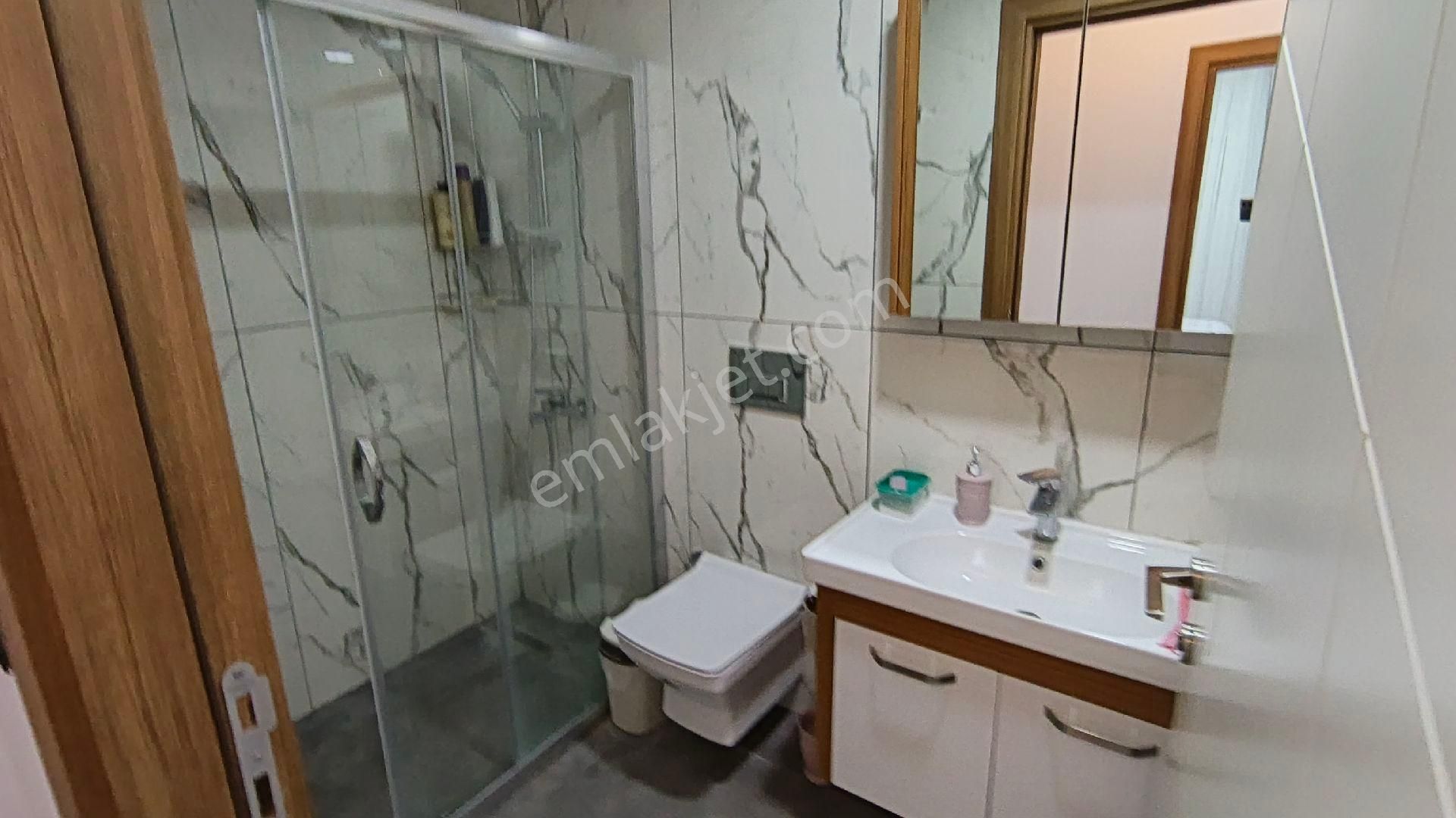 Denize Yürüme Mesafesinde | Havuzlu Sitede | Köşe Konum | Büyük Bahçeli 3+1 - Görsel 23