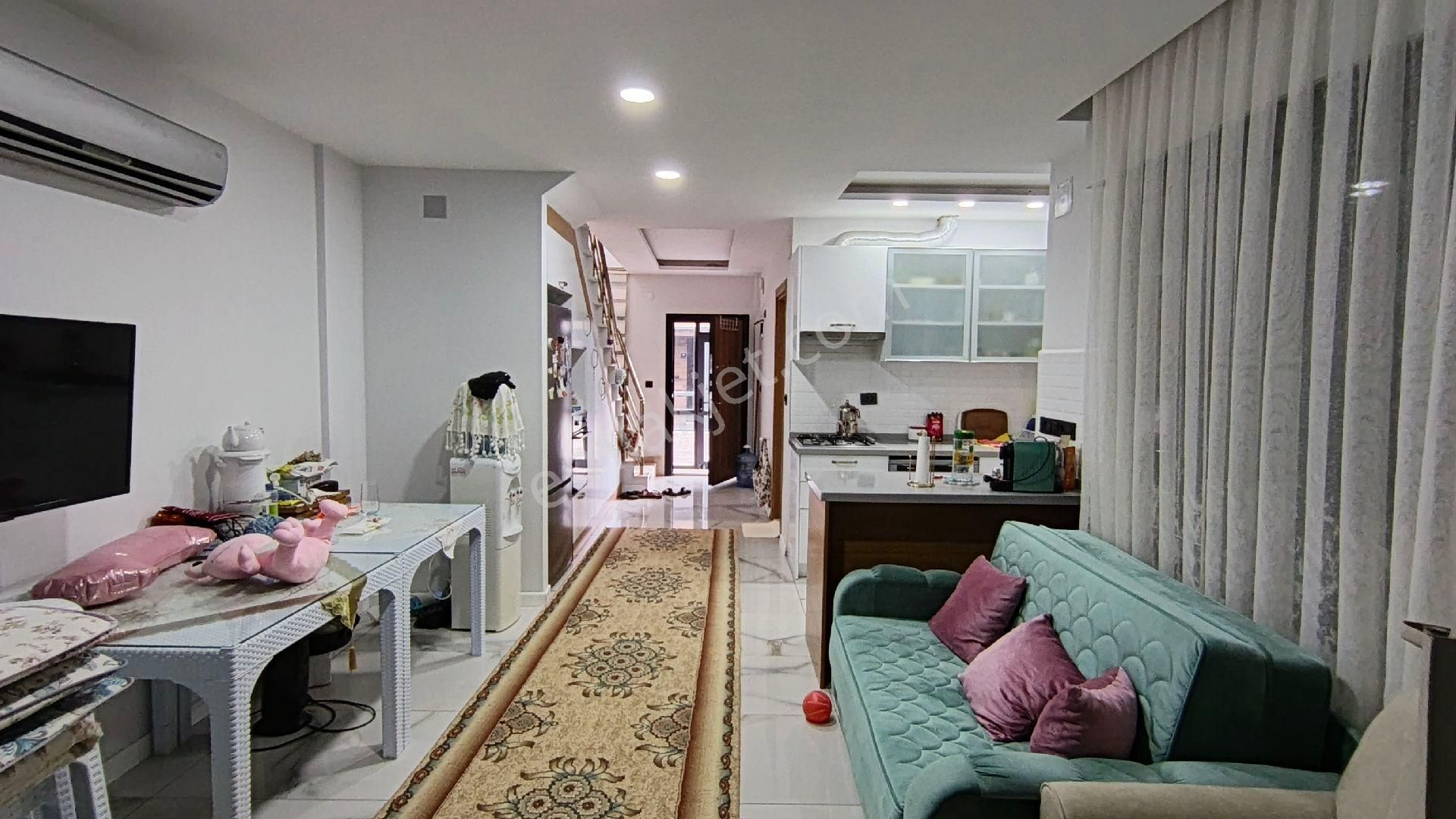 Denize Yürüme Mesafesinde | Havuzlu Sitede | Köşe Konum | Büyük Bahçeli 3+1 - Görsel 9