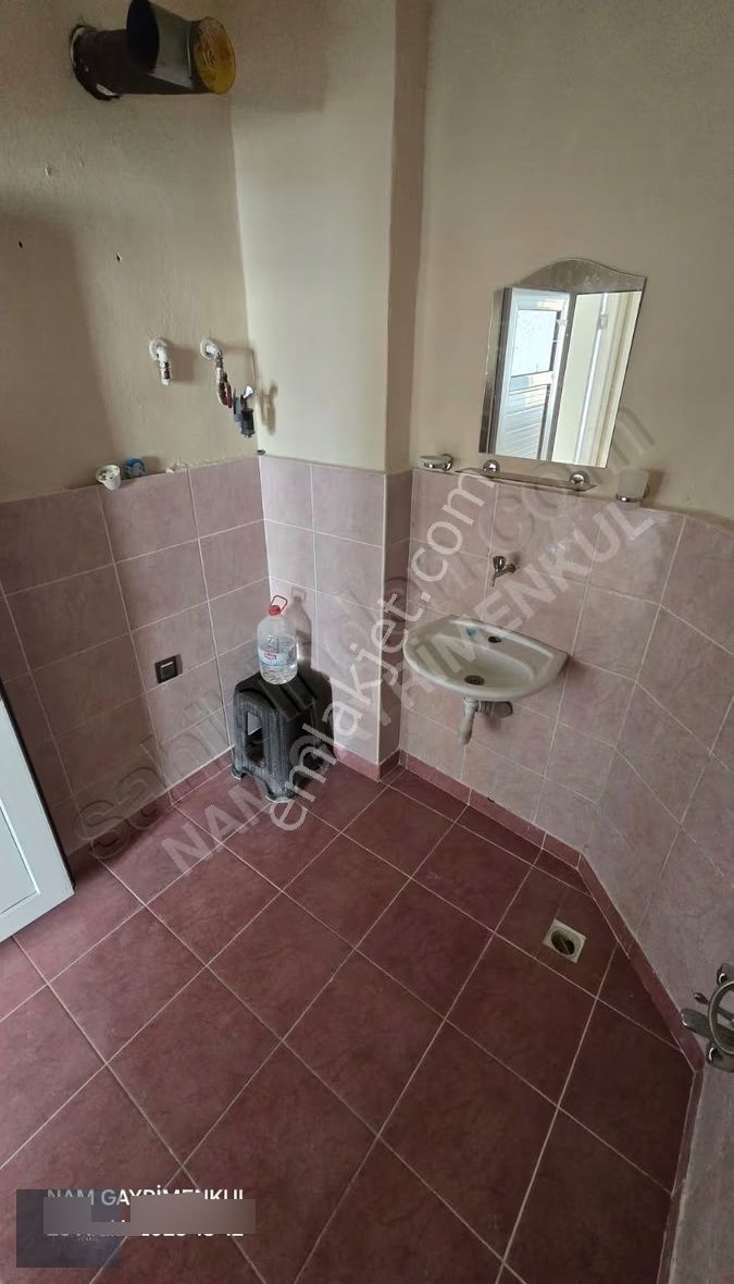 Barış Mah. Cengiz Topel Caddesinde Ara Kat 3+1 Kiralık Daire - Görsel 12