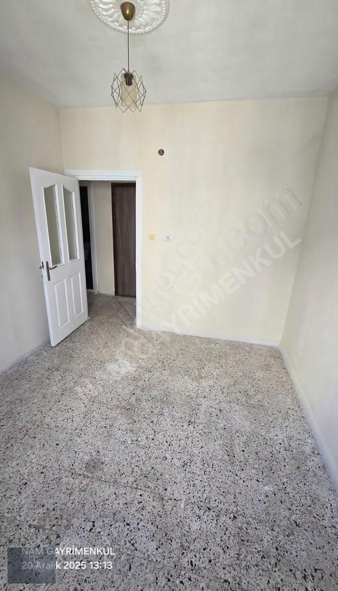 Barış Mah. Cengiz Topel Caddesinde Ara Kat 3+1 Kiralık Daire - Görsel 32