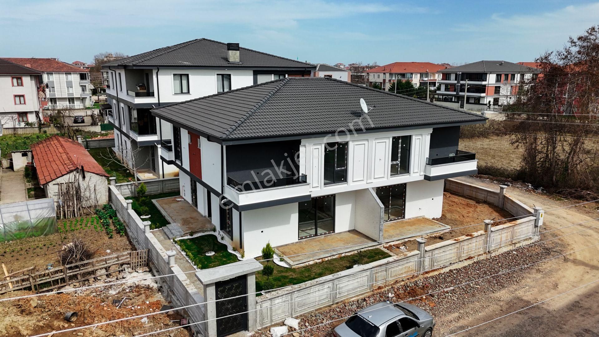 Sakarya Karasu'da Ailelere Özel Bahçeli 4+1 Satılık Villa - Görsel 5