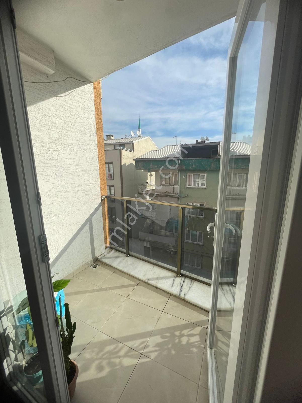 Merkezi Konumda Daire - Görsel 12