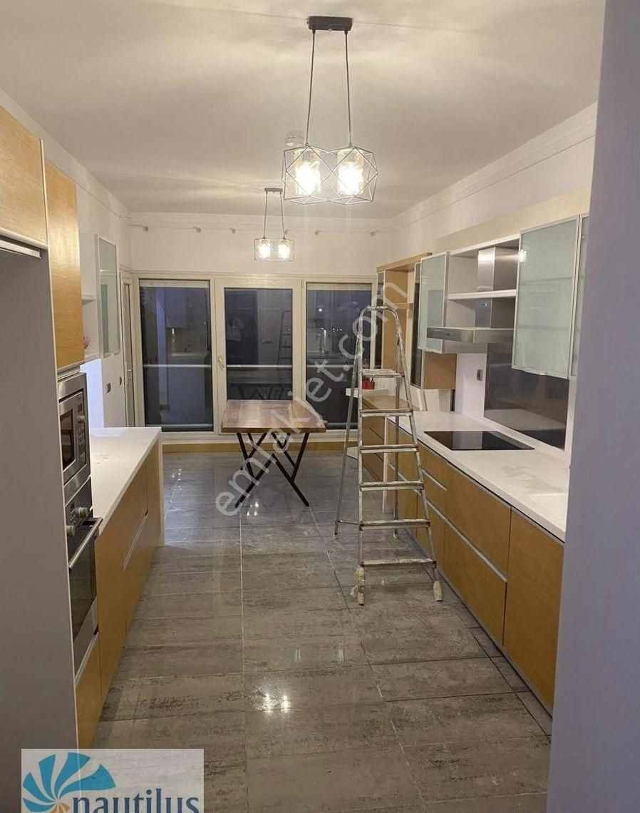 Bahçeşehir Mesa Nurol Kirazlıbahçe Satılık 4+1 Kısa Katlı Blok - Görsel 8