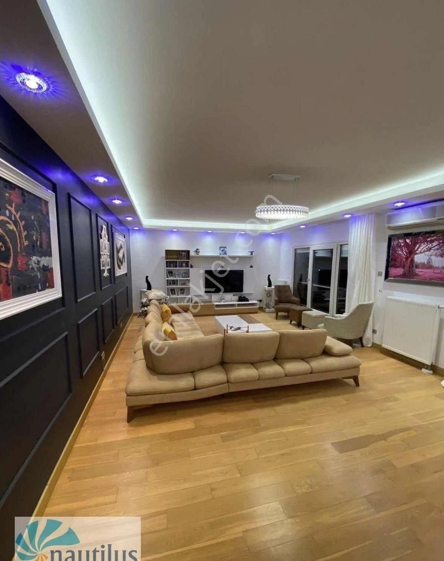 Bahçeşehir Mesa Nurol Kirazlıbahçe Satılık 4+1 Kısa Katlı Blok - Görsel 2