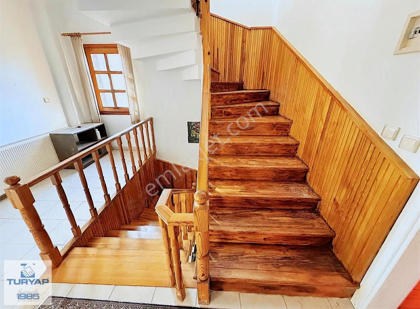 Samanlı'da 3034 M² İmarlı Arsa İçinde, Havuzlu Tripleks Villa - Görsel 10