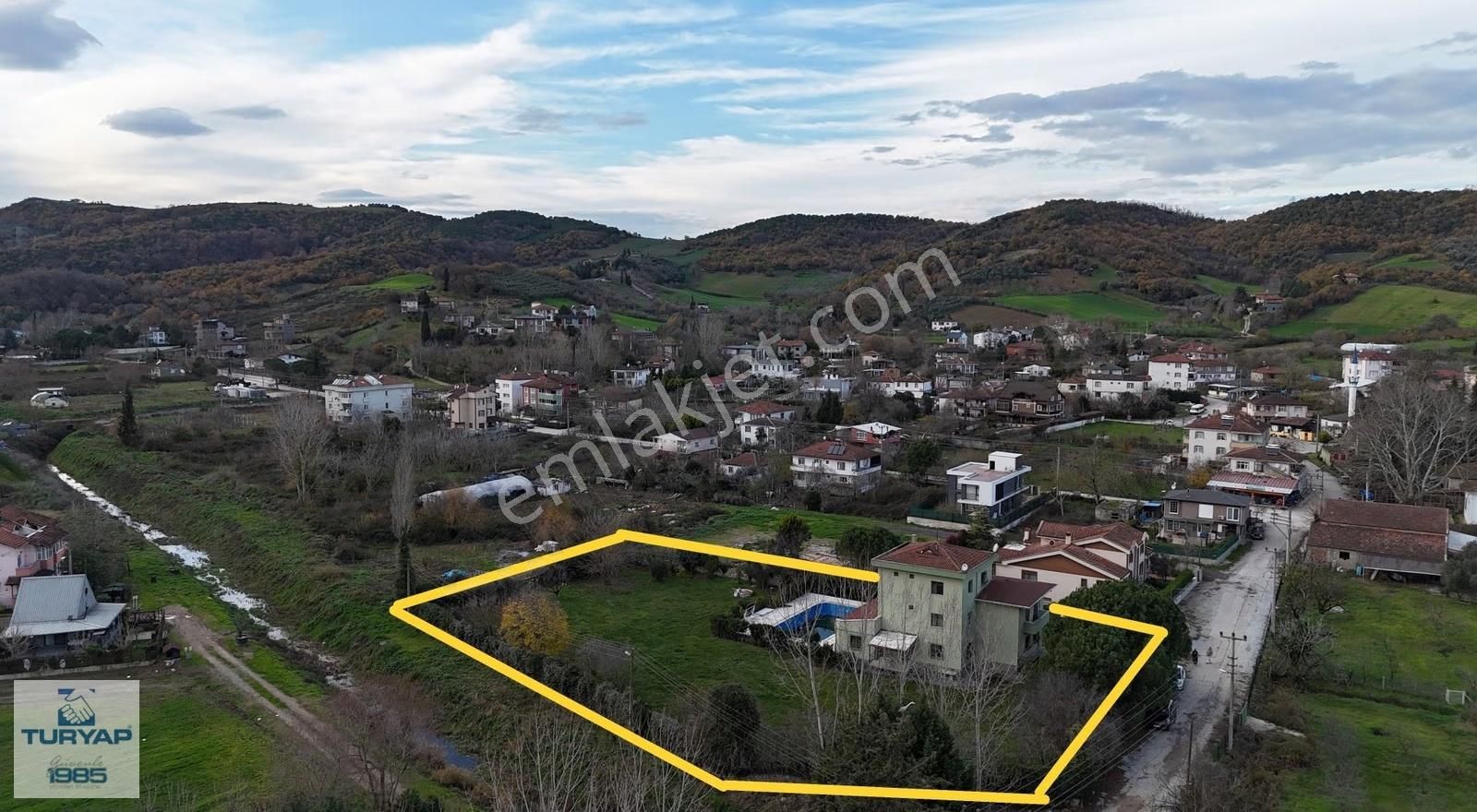 Samanlı'da 3034 M² İmarlı Arsa İçinde, Havuzlu Tripleks Villa - Görsel 28