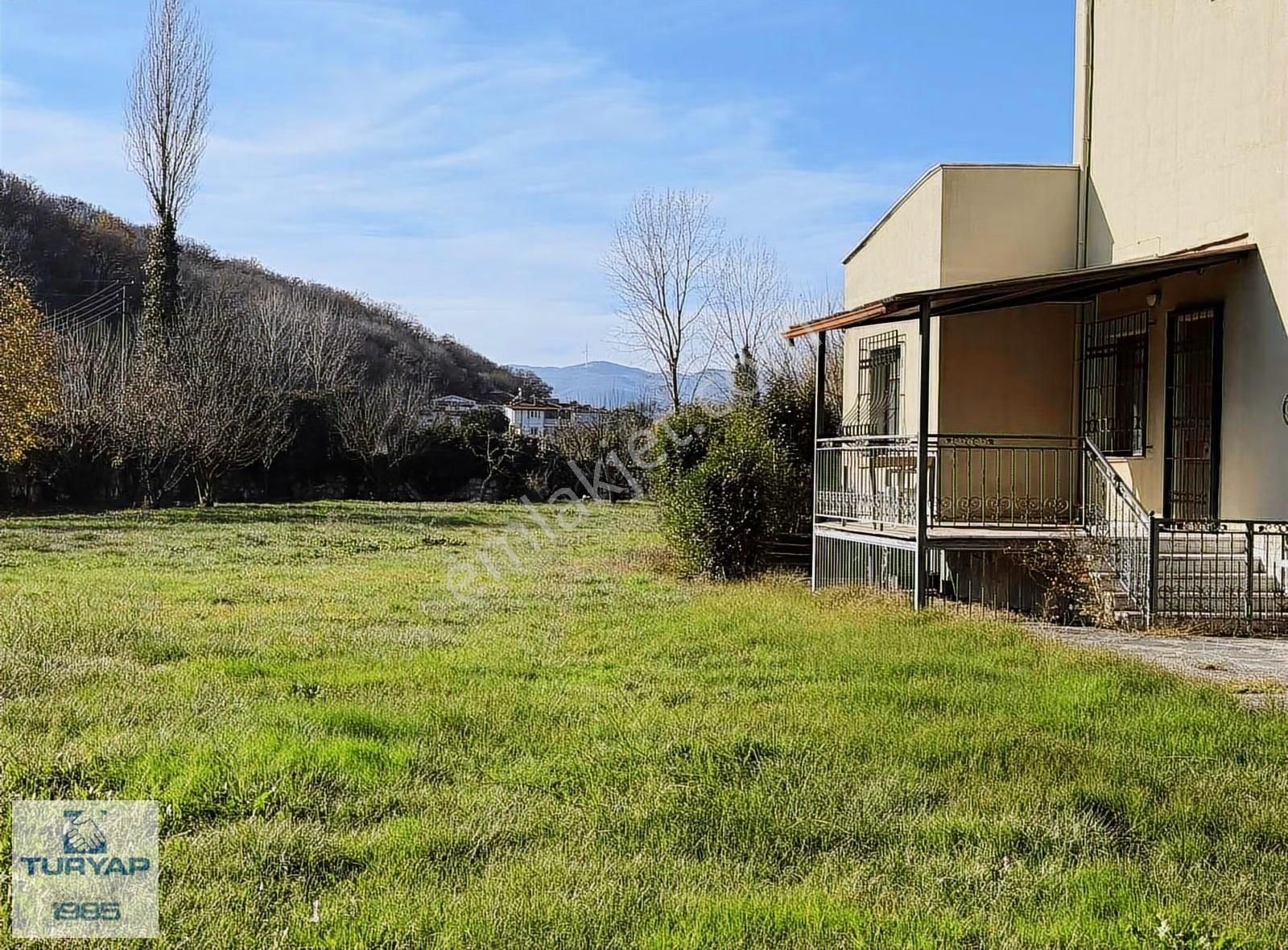 Samanlı'da 3034 M² İmarlı Arsa İçinde, Havuzlu Tripleks Villa - Görsel 22