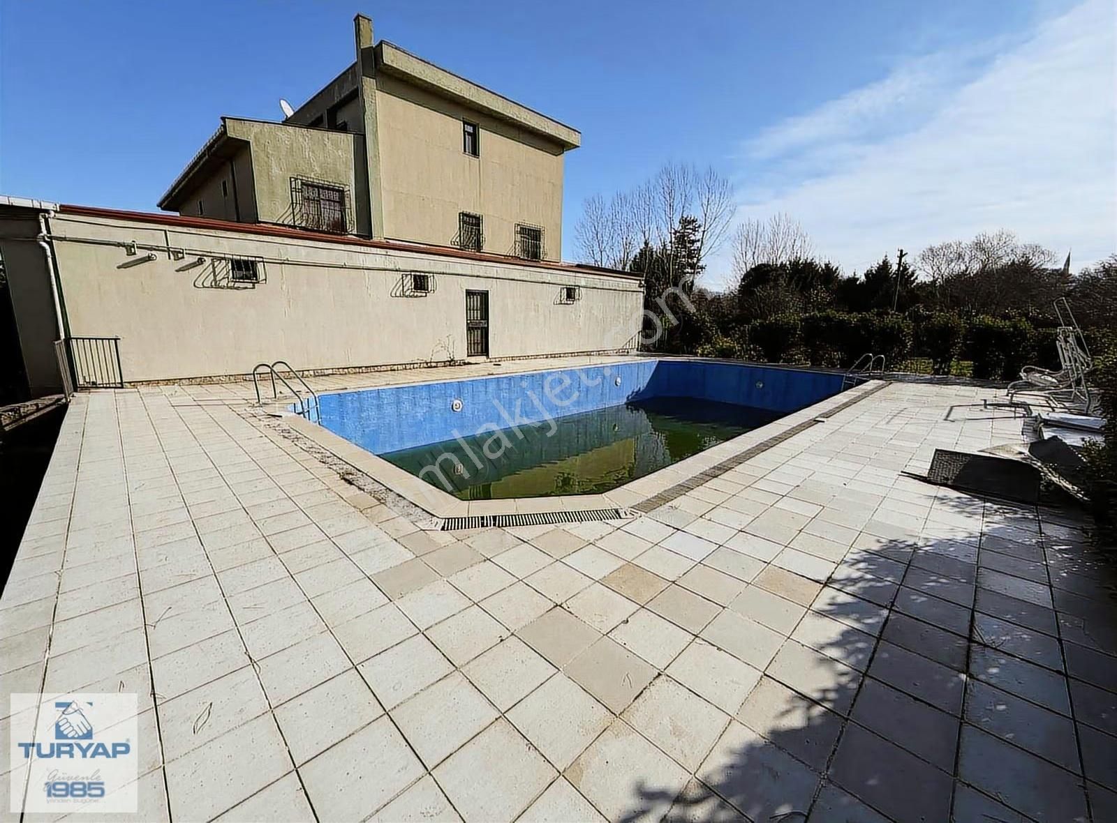 Samanlı'da 3034 M² İmarlı Arsa İçinde, Havuzlu Tripleks Villa - Görsel 35