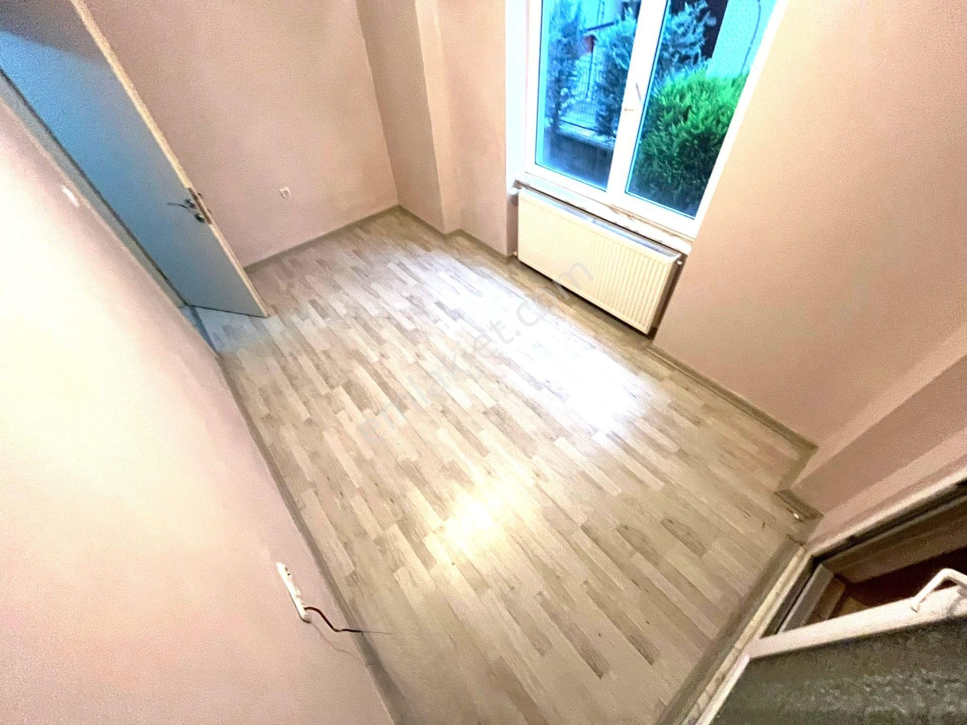 Aygül'den Akçay Merkez'de Ön Cephe Ebeveyn Banyolu Doğalgazlı Cam Balkonlu Fırsat 3+1 Satılık Daire - Görsel 19