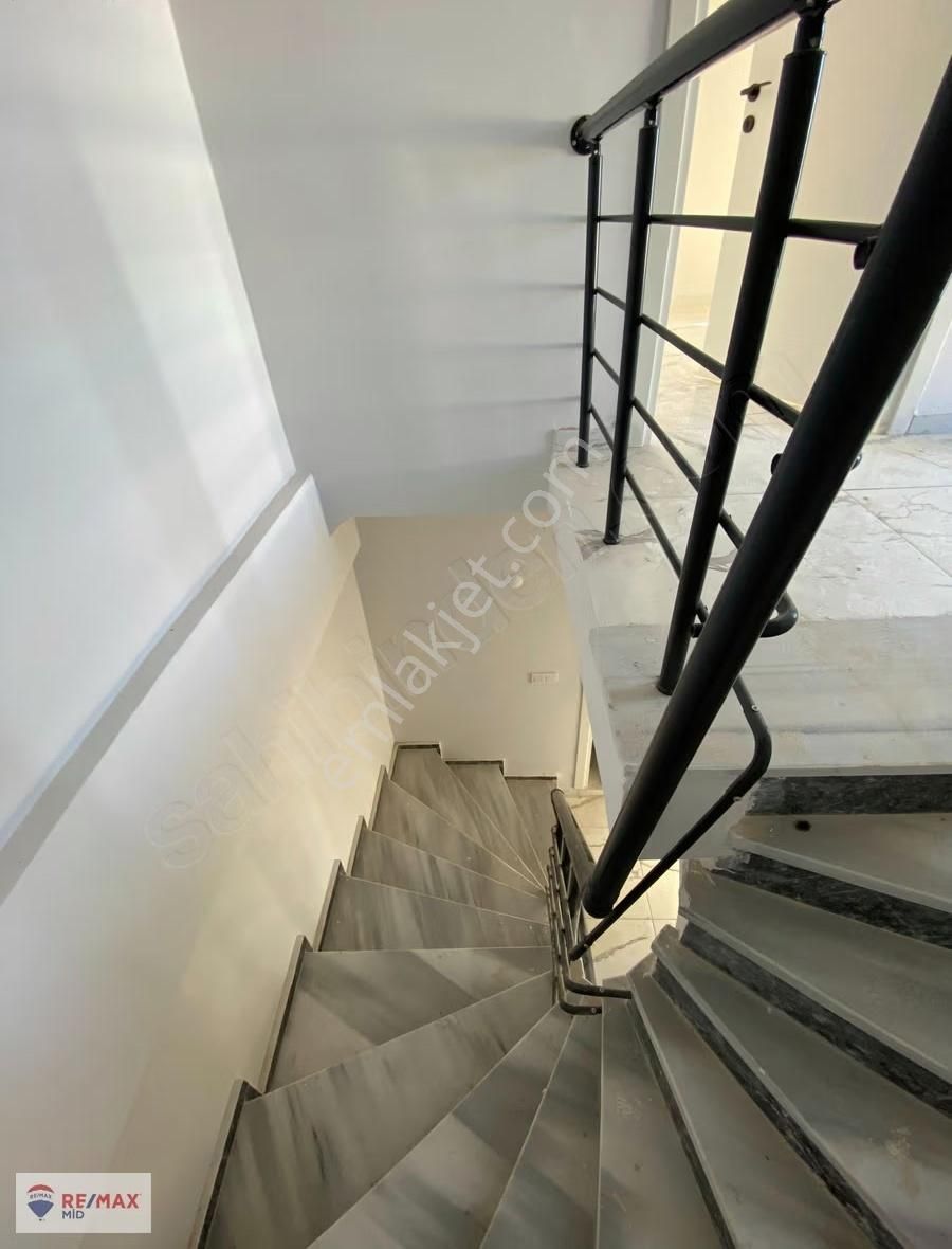 Remax Mid Avşa Adasında Satılık Sıfır Deniz Manzaralı Villa - Görsel 18