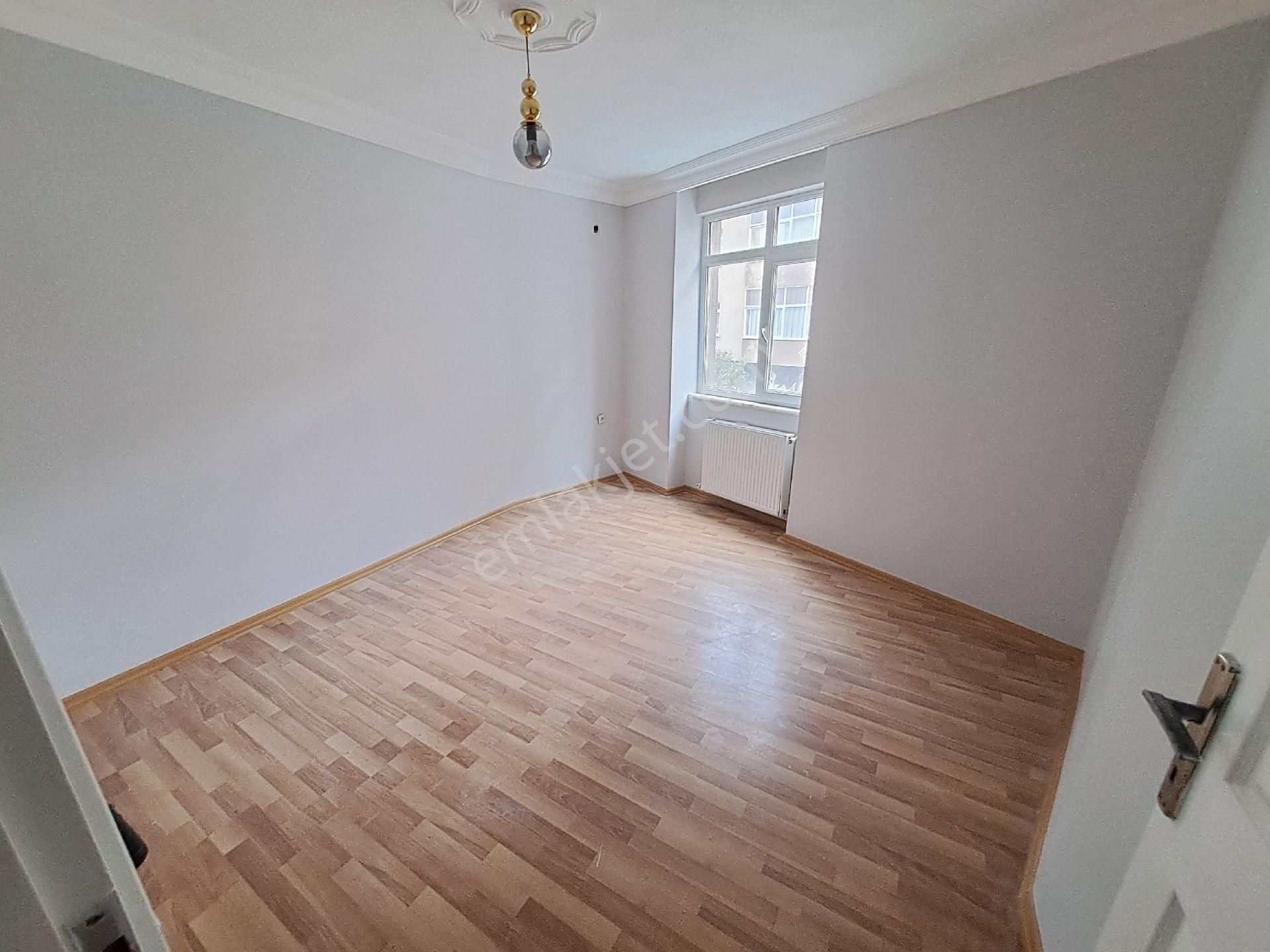 Rise Emlâk Tan Satılık Lüks 2+1 Daire 110 M2 Kat 1 - Görsel 7