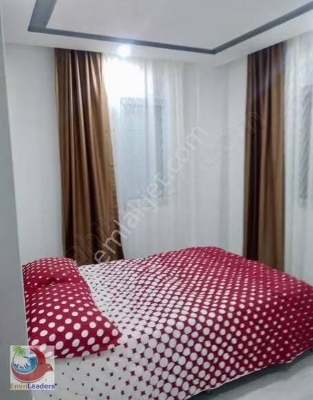 Karşıyaka Lüks Eşyalı 1+1 Balkonlu Bahçe Katı - Görsel 8