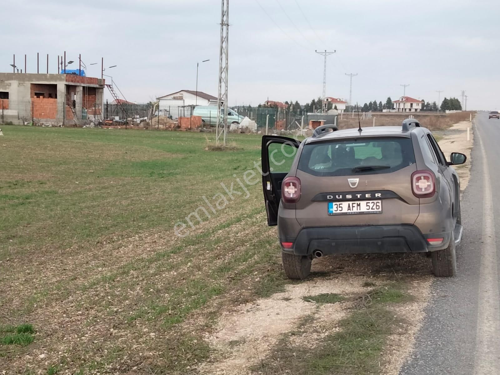 Taksitli Arsa Villalara 100 Metre Mesafede